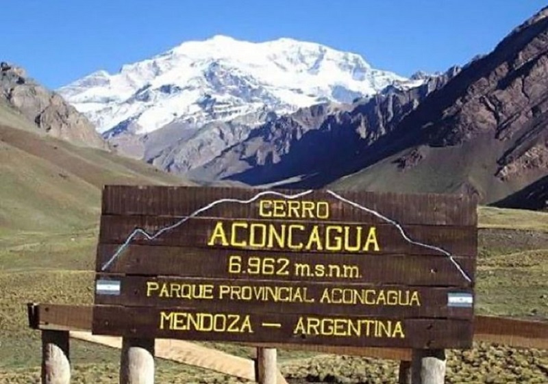 Placa do Parque Provincial Aconcagua em Mendoza