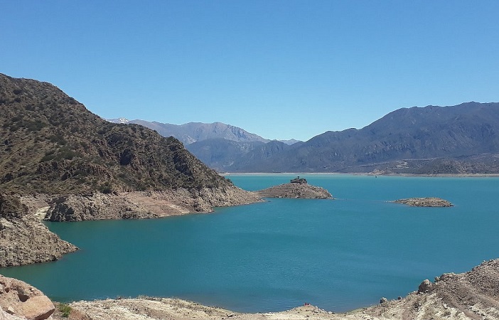 Lago de Potrerillos